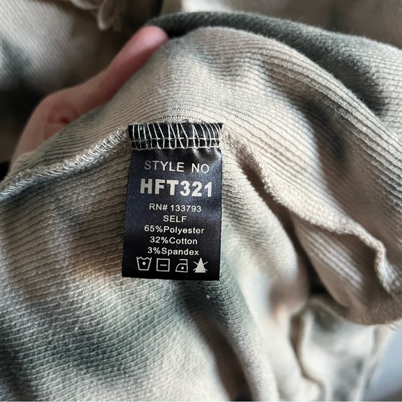 POL Cream Tie Dye Oversized Sweatshirt with Cross Back and Balloon Sleeve LG - Picture 8 of 11